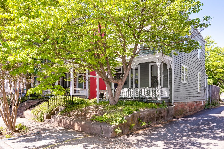 More Photos Of 10 S Auburn Ave, Richmond Office For Sale