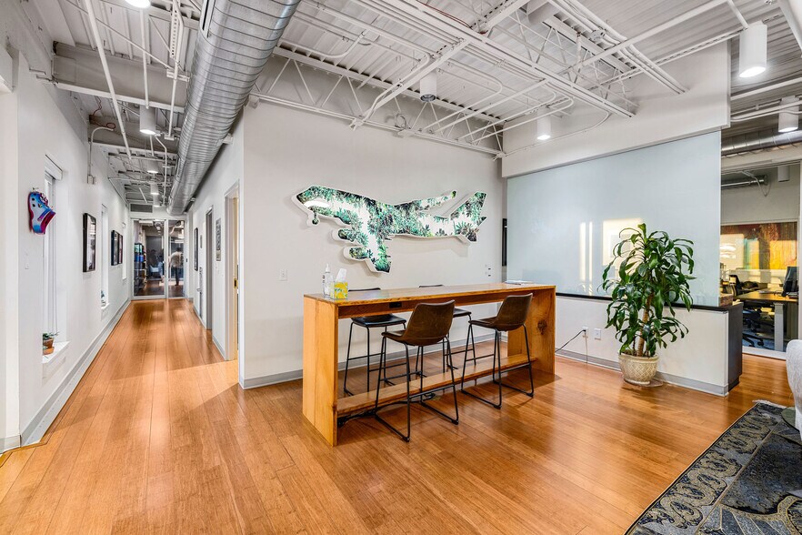 More Photos Of 125 W Central Ave, Bentonville Office For Sale