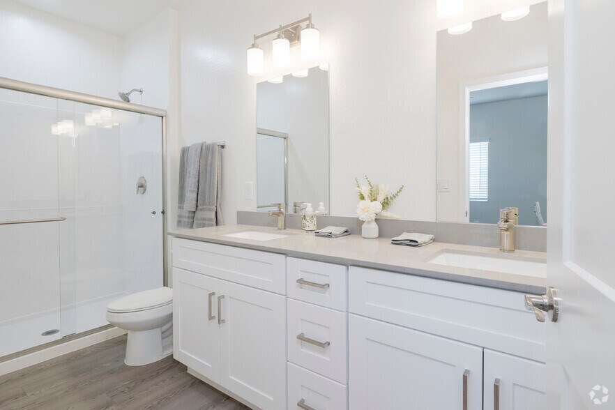 More Photos Of 7850 S Central Ave, Phoenix Apartments For Sale