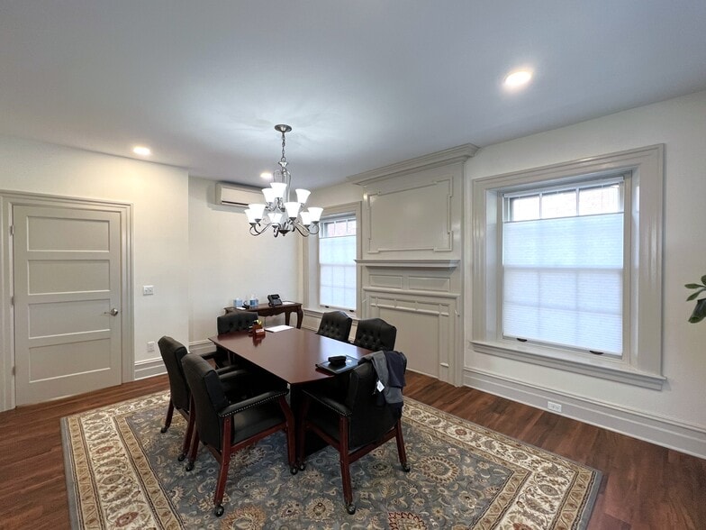More Photos Of 15 Market Sq, Manheim Office Residential For Sale