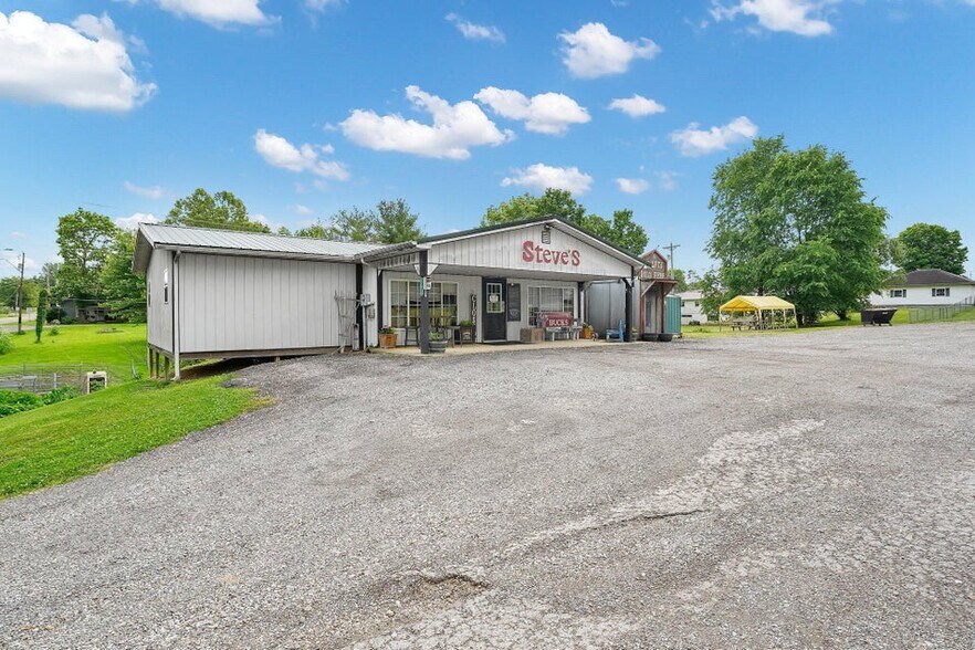 More Photos Of 11850 Walnut St, Adelphi Restaurant For Sale