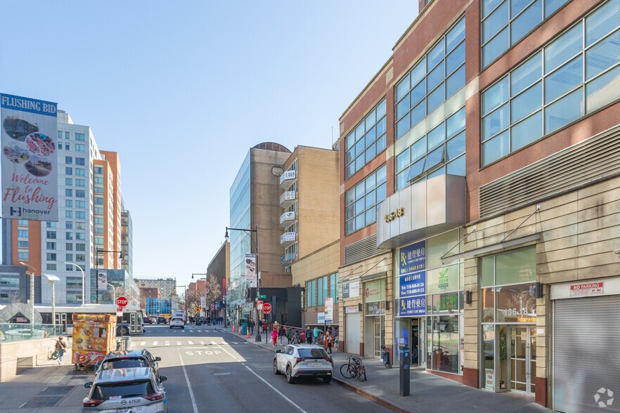 More Photos Of 136-18 39th Ave, Flushing Office For Lease