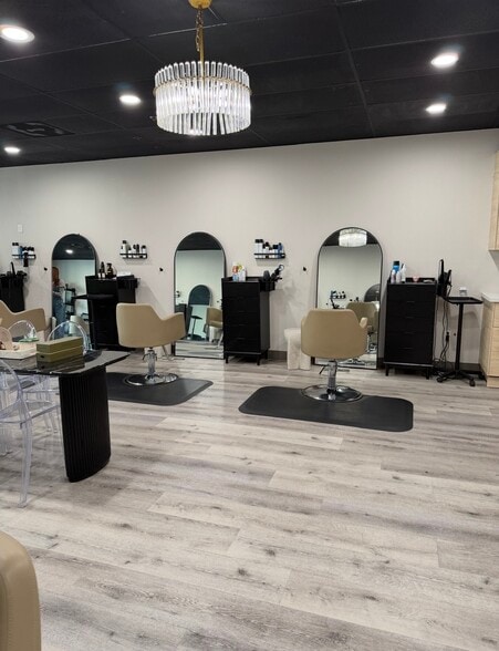 More Photos Of 927 20th St, Sacramento Storefront Retail Residential For Lease