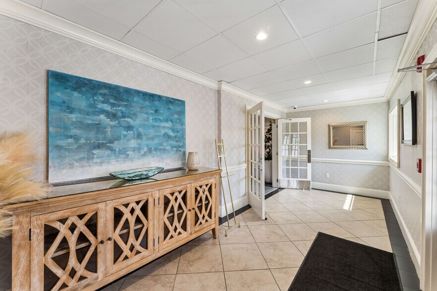 More Photos Of 62 Cove St, New Haven Specialty For Sale