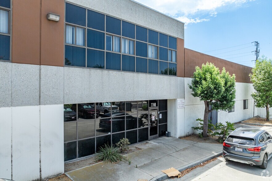 More Photos Of 7700 Alondra Blvd, Paramount Warehouse For Sale