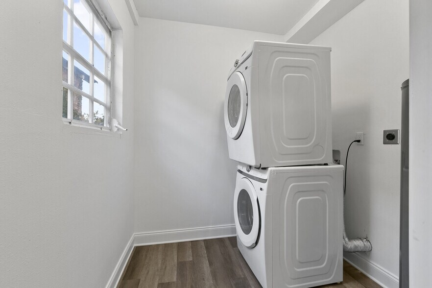 More Photos Of 2908 Audubon St, New Orleans Apartments For Sale