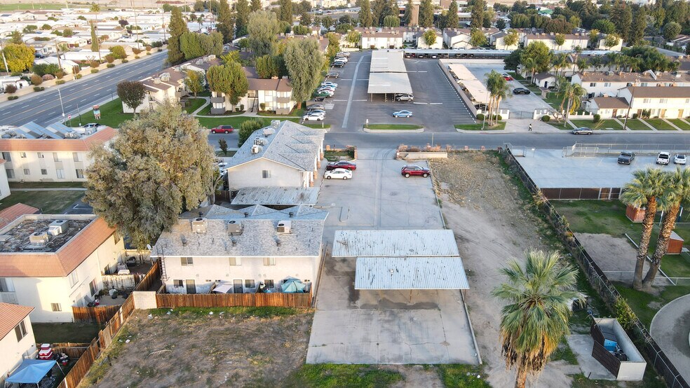 More Photos Of 4023 O St, Bakersfield Apartments For Sale