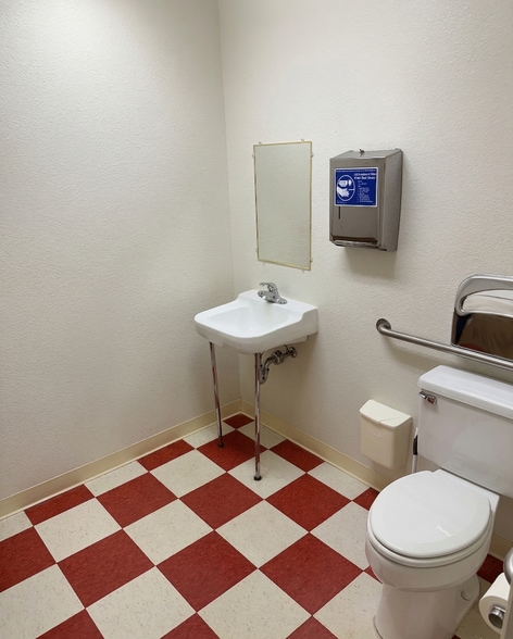 More Photos Of 1735 Enterprise Dr, Fairfield Light Distribution For Sale