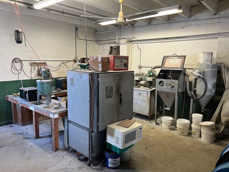 More Photos Of 2324 SW 56th Ter, Hollywood Light Manufacturing For Lease