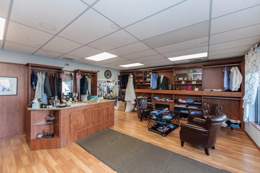 More Photos Of 2085 Clague Rd, Westlake General Retail For Sale