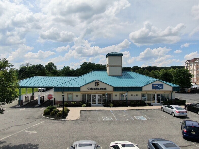 More Photos Of 204 Grove Ave, Thorofare Bank For Lease