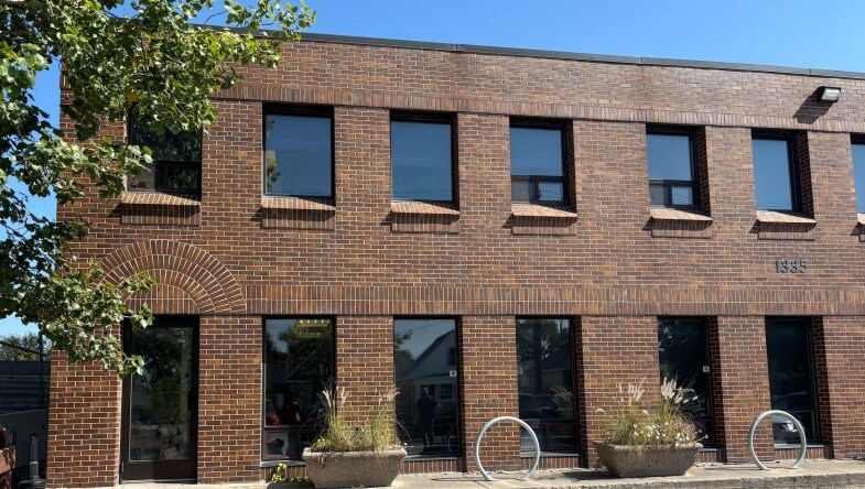 Primary Photo Of 1335 Erin St, Winnipeg Office For Lease