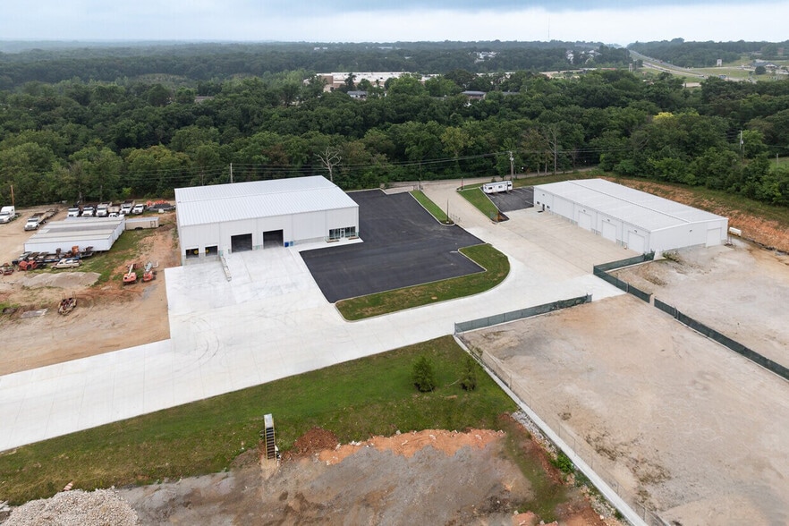 More Photos Of 9719 Aulbach Industrial, High Ridge Warehouse For Lease