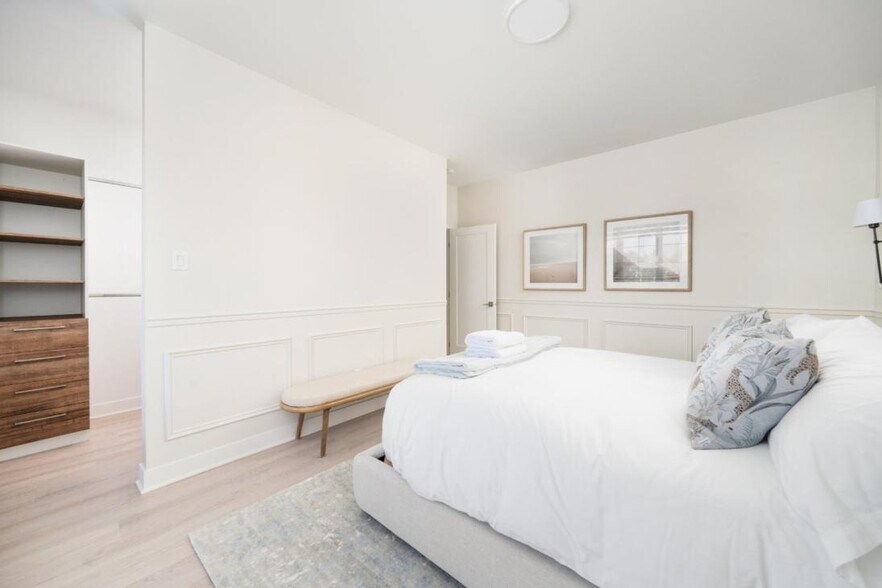 More Photos Of 13575 Rue Du Médoc, Mirabel Apartments For Sale