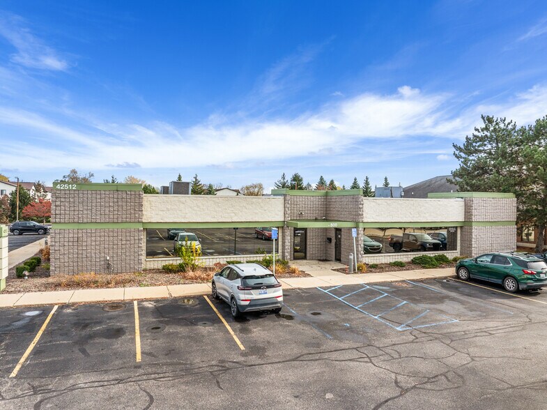 Primary Photo Of 42500-42536 Hayes Rd, Clinton Township Office For Lease