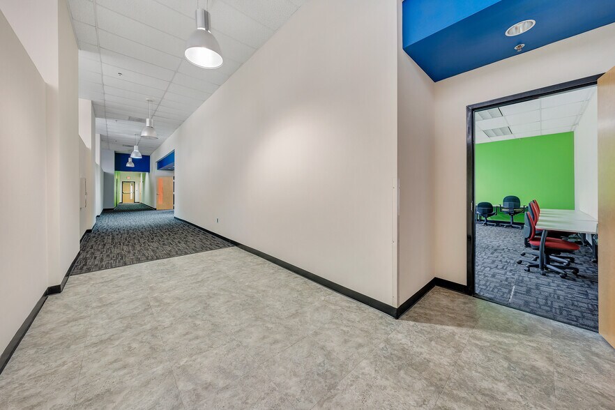 More Photos Of 2000 Virginia Ave, Collinsville Office For Lease