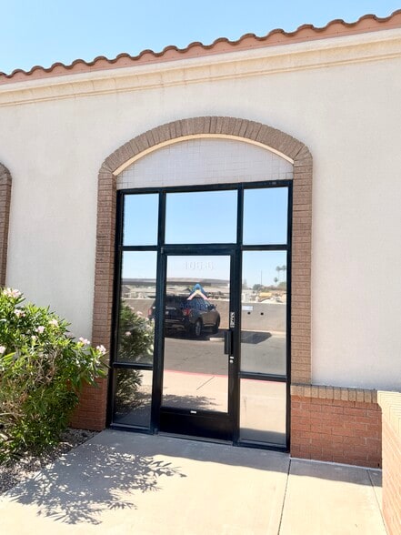 More Photos Of 428 S Gilbert Rd, Gilbert Office For Lease