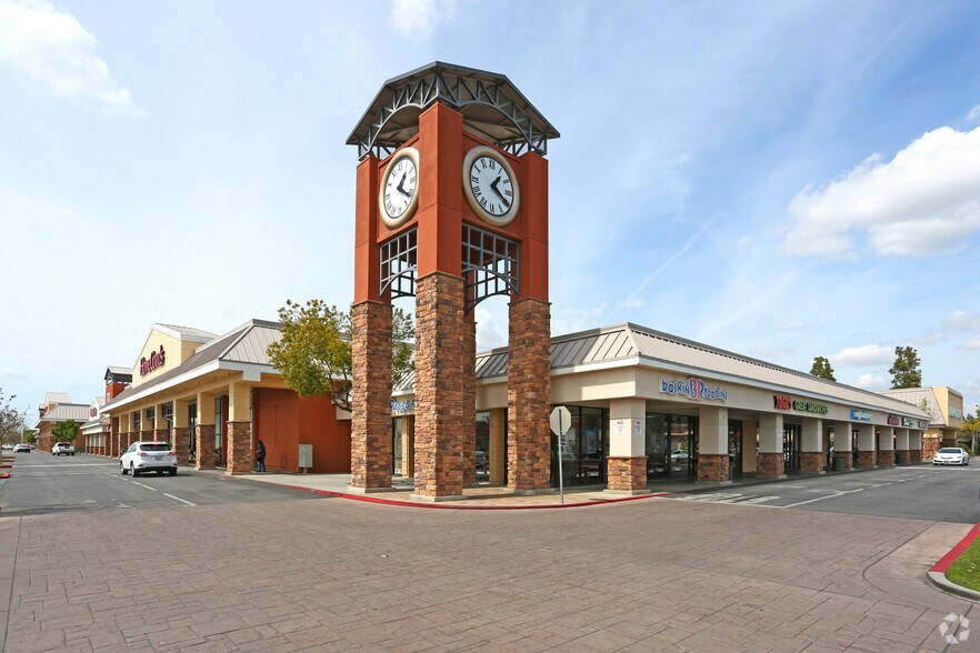 Primary Photo Of 5510 Stockdale Hwy, Bakersfield Unknown For Lease