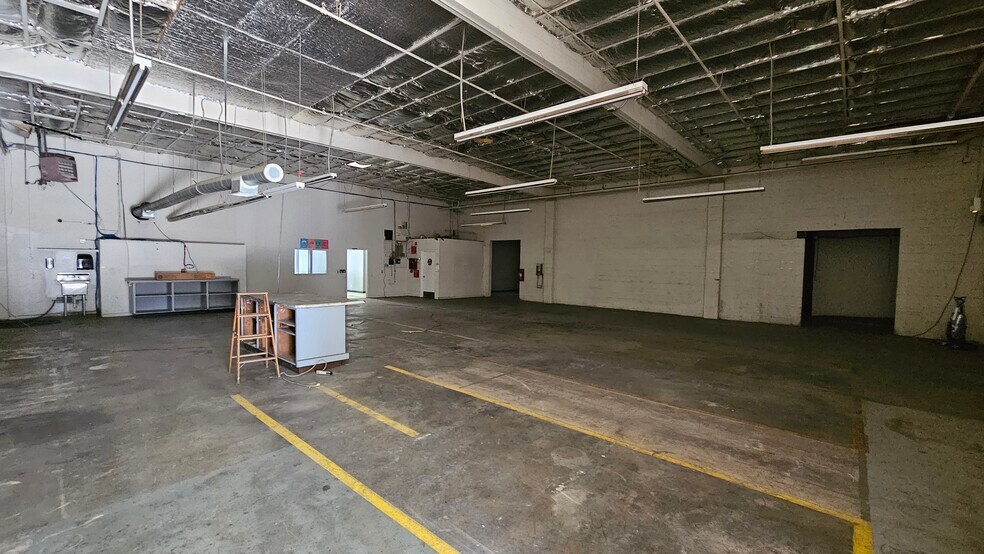 More Photos Of 1004 Mchenry Ave, Modesto Freestanding For Lease