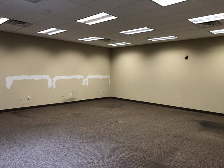 More Photos Of 3949 Forest Pky, North Tonawanda Medical For Lease