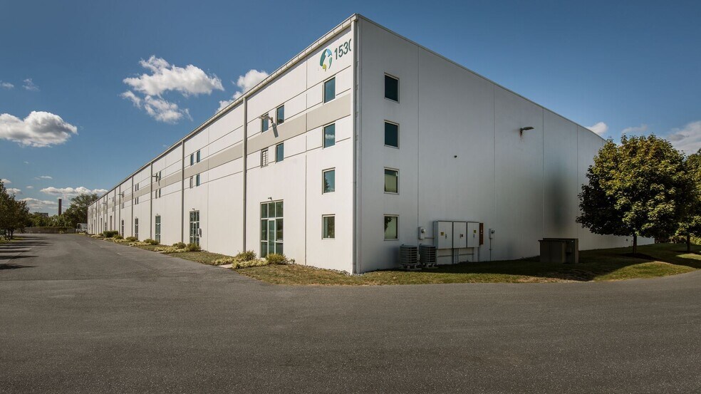Primary Photo Of 1530 Bobali Dr, Harrisburg Warehouse For Lease