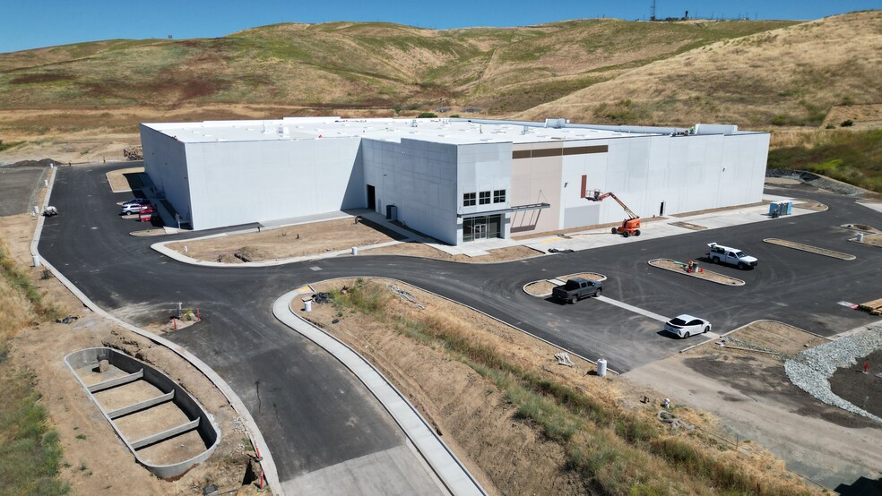 Primary Photo Of 4658 Evora Rd, Bay Point Warehouse For Lease