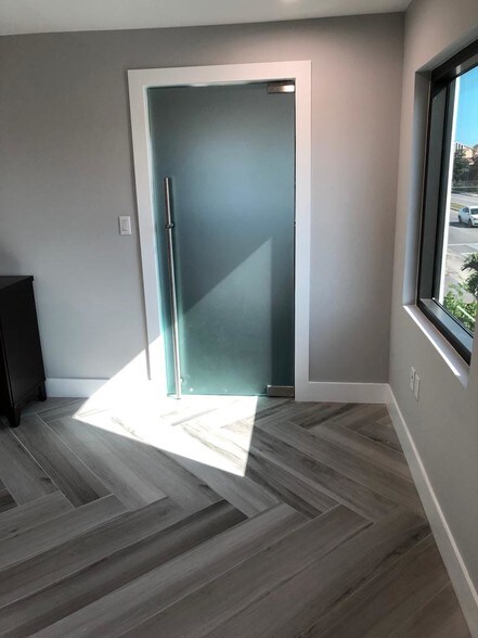 More Photos Of 3475 W Flagler St, Miami Coworking Space