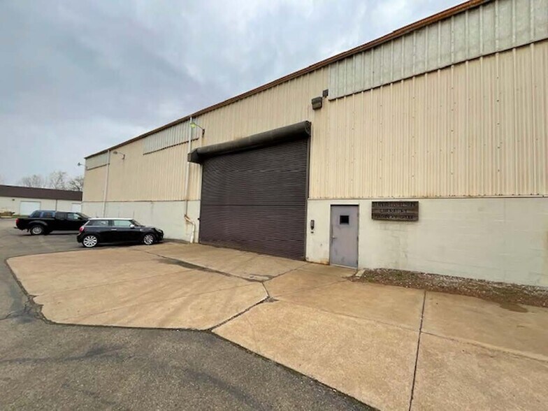 Primary Photo Of 1845 Harsh Ave SE, Massillon Manufacturing For Sale