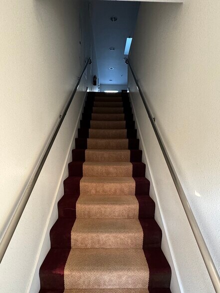 More Photos Of 200 San Marlo Way, Pacifica Office Residential For Lease