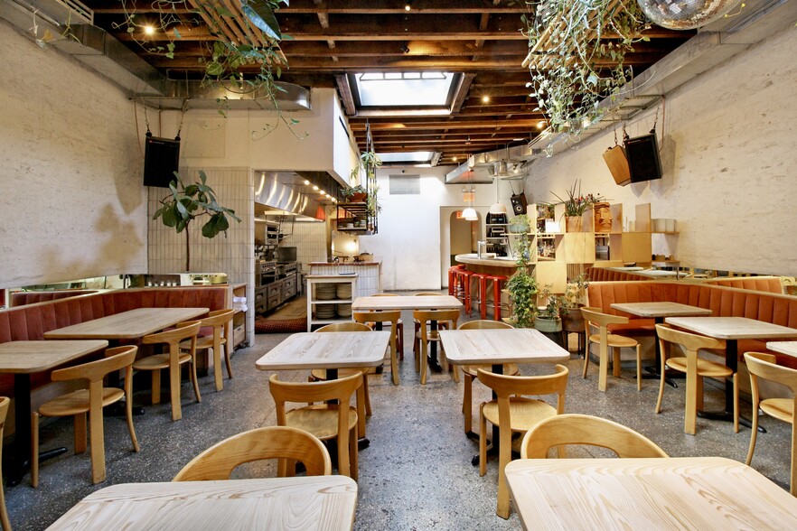 More Photos Of 676 Flushing Ave, Brooklyn Restaurant For Lease