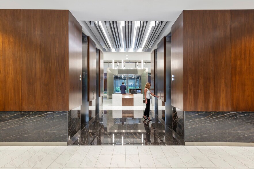 More Photos Of 2925 Briarpark Dr, Houston Office For Sale