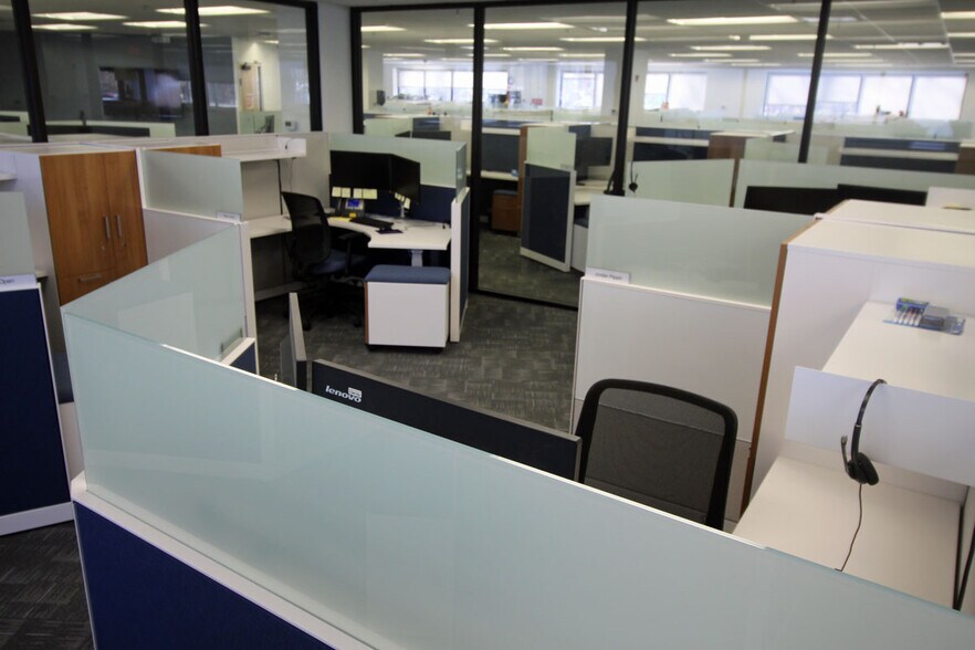 More Photos Of 3500 E Coliseum Blvd, Fort Wayne Office For Lease