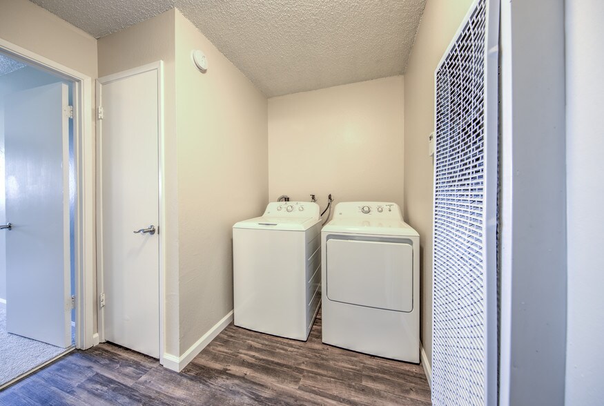 More Photos Of 102-116 Avian Dr, Vallejo Apartments For Sale