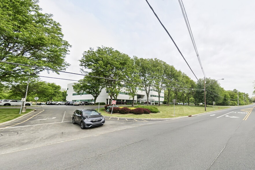 More Photos Of 261 James St, Morristown Medical For Sale