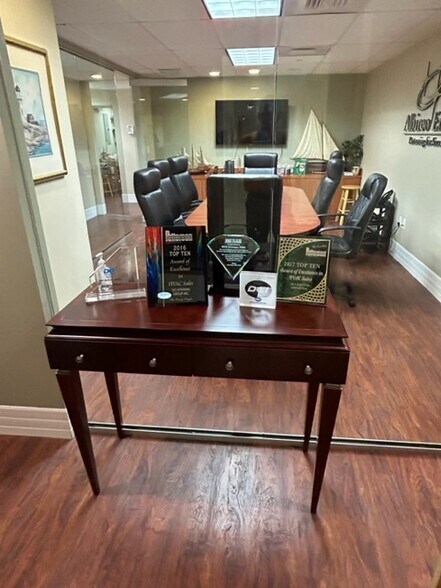 More Photos Of 4300 Biscayne Blvd, Miami Office Residential For Sale