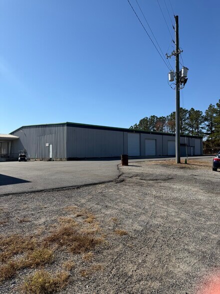 More Photos Of 441 Dunbar Rd, Warner Robins Warehouse For Lease
