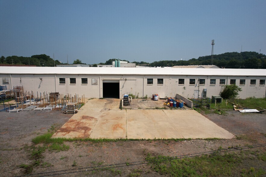 More Photos Of 70 Industrial Dr, Cartersville Warehouse For Sale