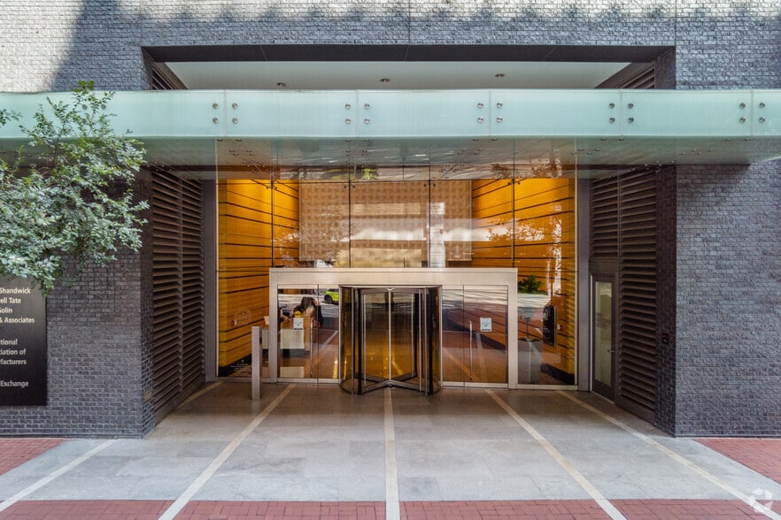 More Photos Of 733 10th St NW, Washington Office For Lease