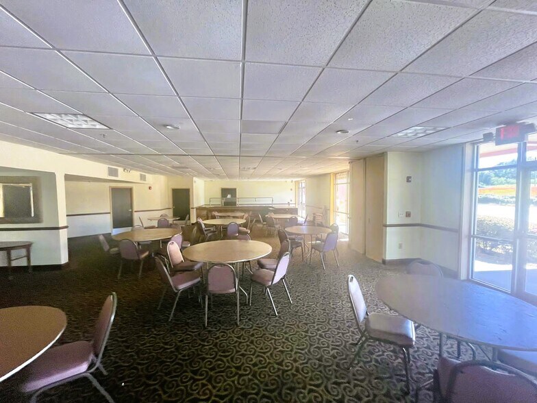 More Photos Of 1700 US-280, Phenix City Hotel For Sale