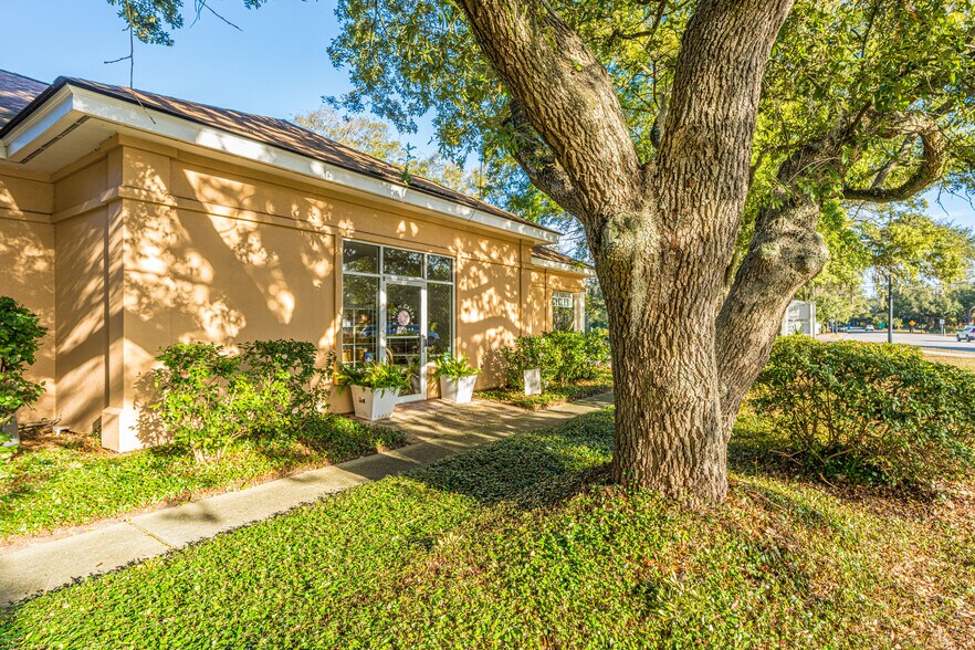 Primary Photo Of 234 Mathis Ferry Rd, Mount Pleasant Office For Lease