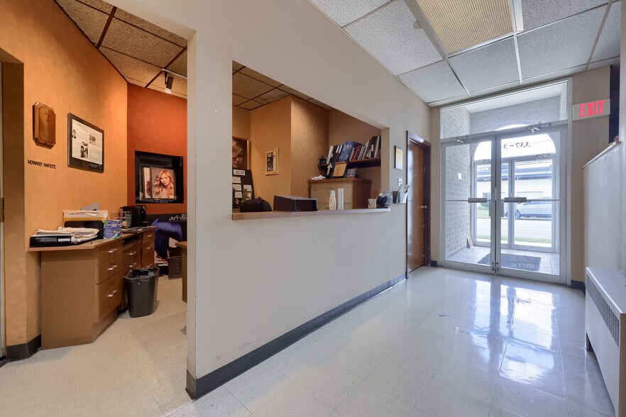 More Photos Of 345 Morgantown Rd, Reading Warehouse For Lease