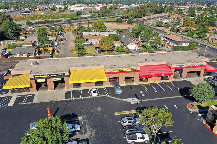 More Photos Of 1455 Herndon Ave, Modesto Auto Repair For Lease