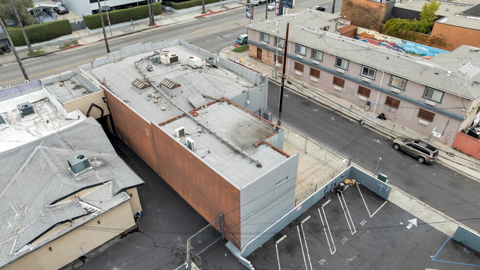 More Photos Of 7176 W Sunset Blvd, Los Angeles Storefront Retail Office For Sale