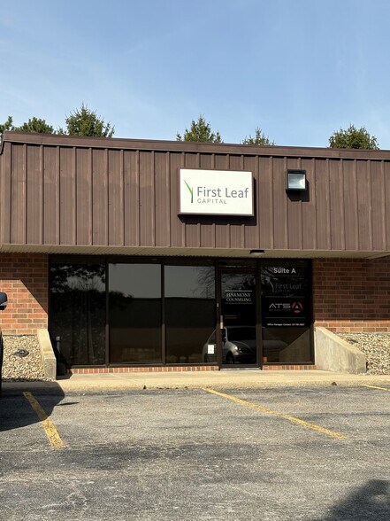 Primary Photo Of 1501 Interstate Dr, Champaign Medical For Lease