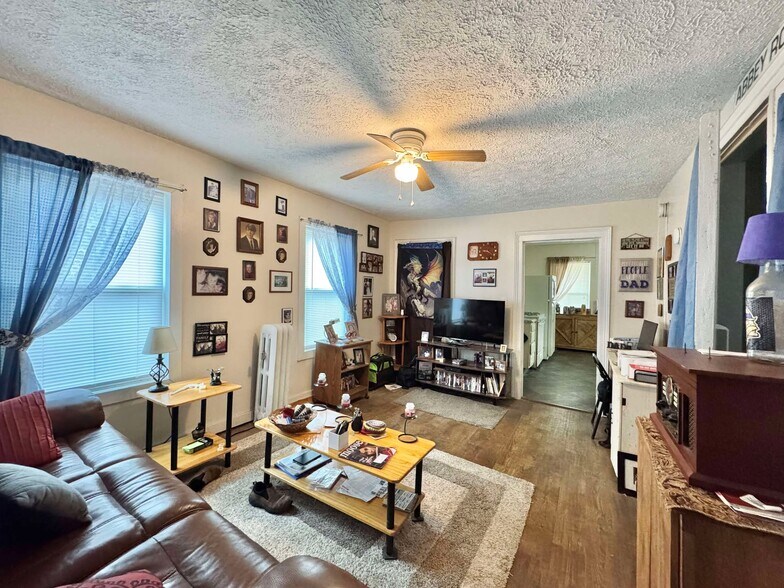 More Photos Of 301 E North St, Geneva Apartments For Sale