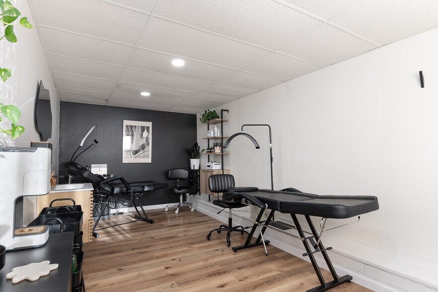 More Photos Of 2404 4th St, Cuyahoga Falls Office For Sale