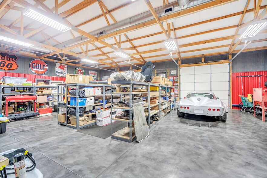 More Photos Of 4271 Calhoun Memorial Hwy, Easley Showroom For Sale