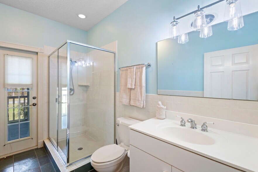 More Photos Of 42554 Maggie Jones Rd, Paisley Horse Stables For Sale