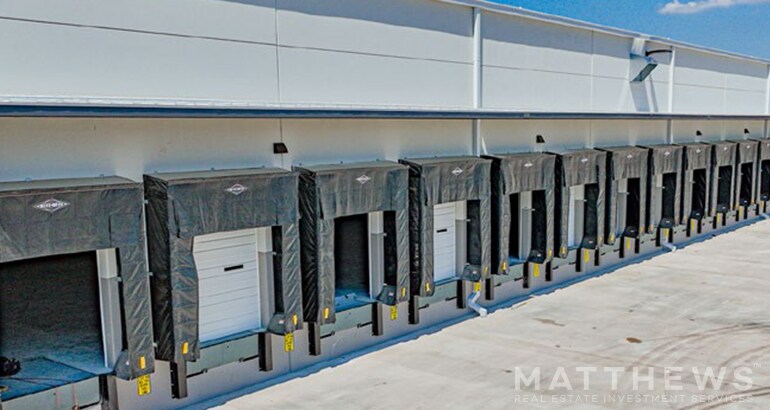 More Photos Of 9502 SW Loop 410, San Antonio Warehouse For Sale