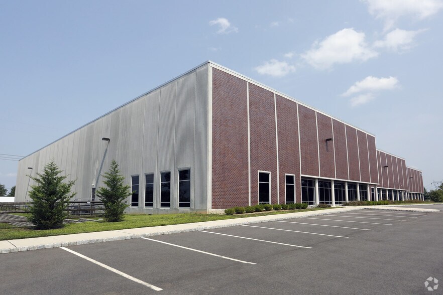 More Photos Of 1105 Cranbury South River Rd, South Brunswick Warehouse For Lease